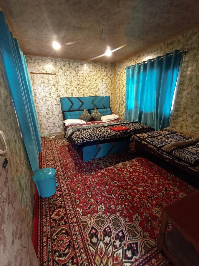 فندق Hb Nancy Group Of Houseboats Srīnagar المظهر الخارجي الصورة